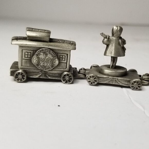 Vintage puter coca-cola train with collaboration w/ Wizzard of Oz - Picture 11 of 11